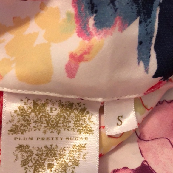 Plum Pretty Sugar Silk Floral Lounge Set - Picture 5 of 6